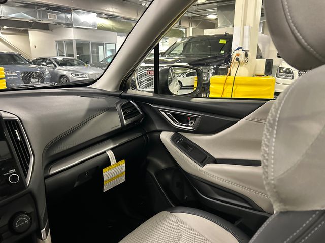 2023 Subaru Forester Premium - Photo 25