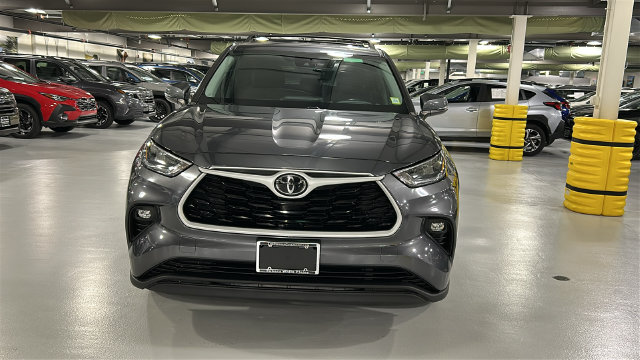 Used 2020 Toyota Highlander LE SUV