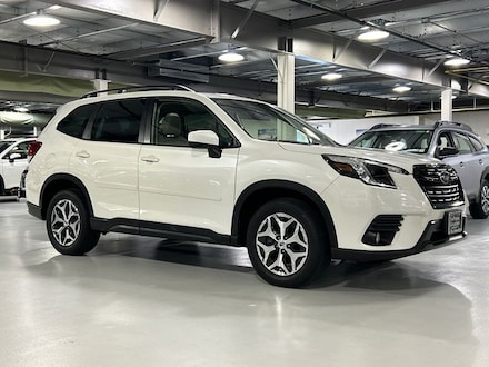 2023 Subaru Forester Premium SUV