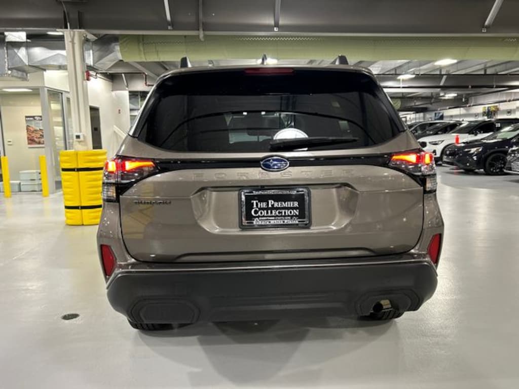Used 2025 Subaru Forester Premium SUV