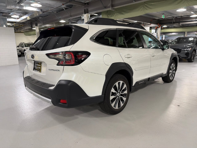 Used 2024 Subaru Outback Limited SUV