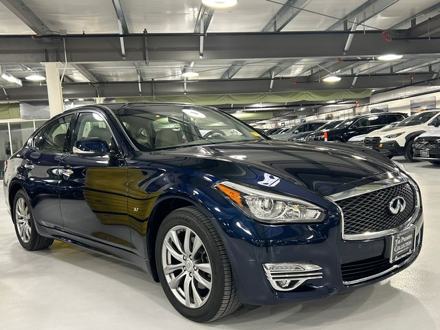 2019 INFINITI Q70 LUXE's photo