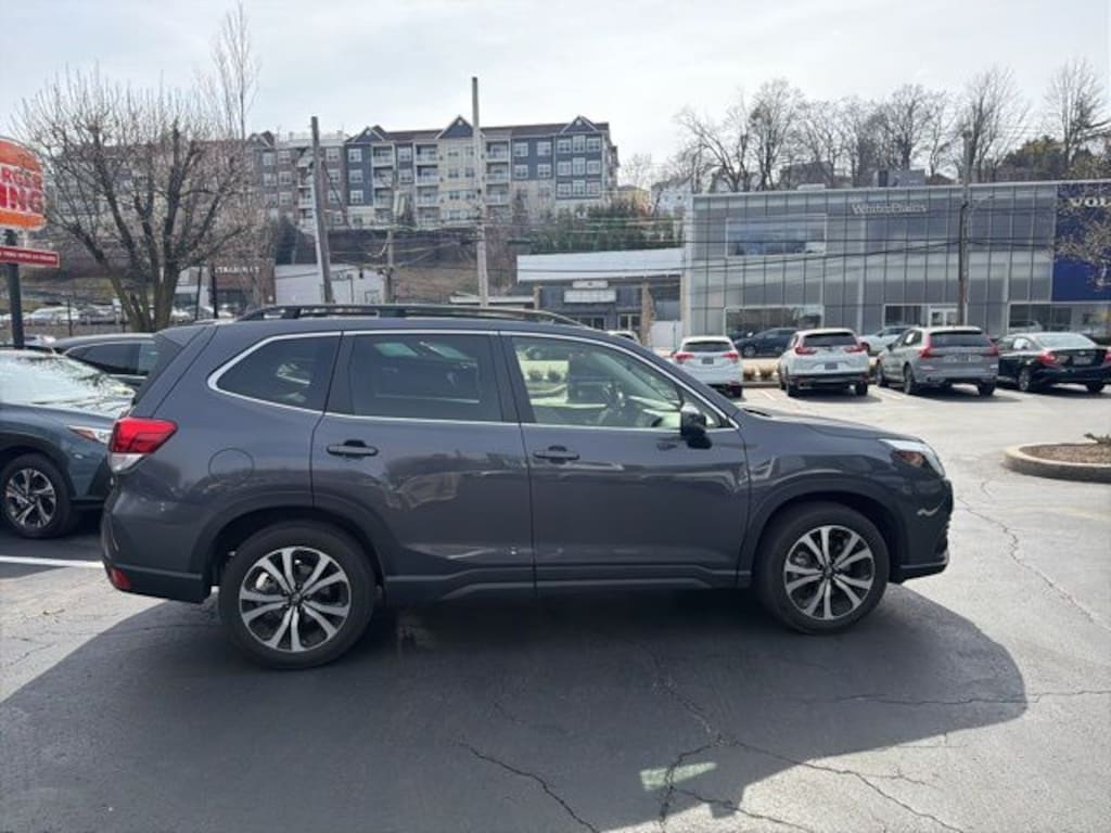 Used 2023 Subaru Forester Limited SUV
