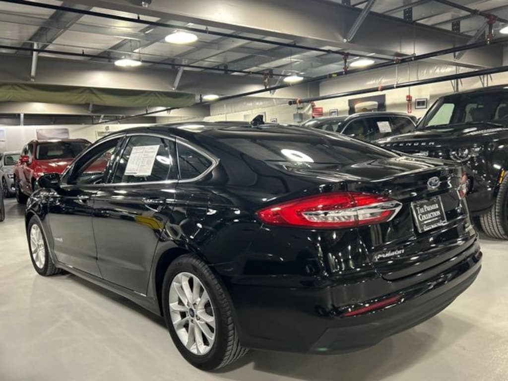 Used 2019 Ford Fusion Hybrid SEL Sedan
