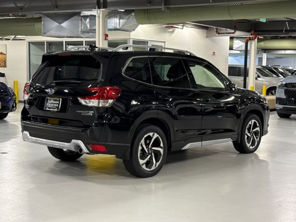Used 2023 Subaru Forester Touring SUV