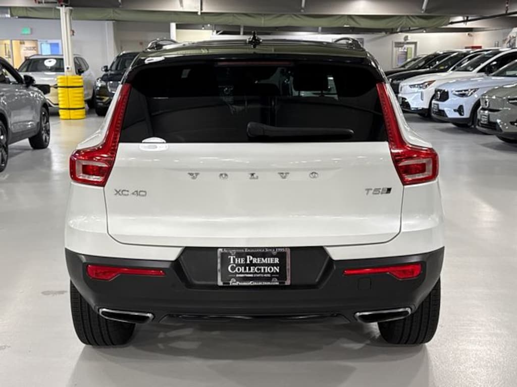 Used 2020 Volvo XC40 T5 R-Design SUV