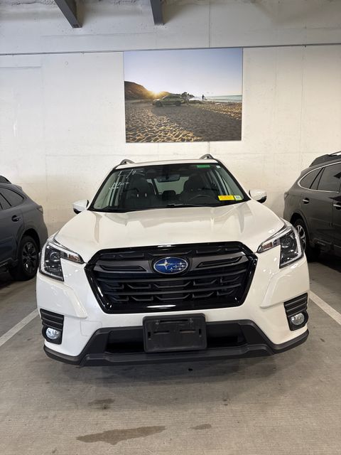 2023 Subaru Forester Limited's photo