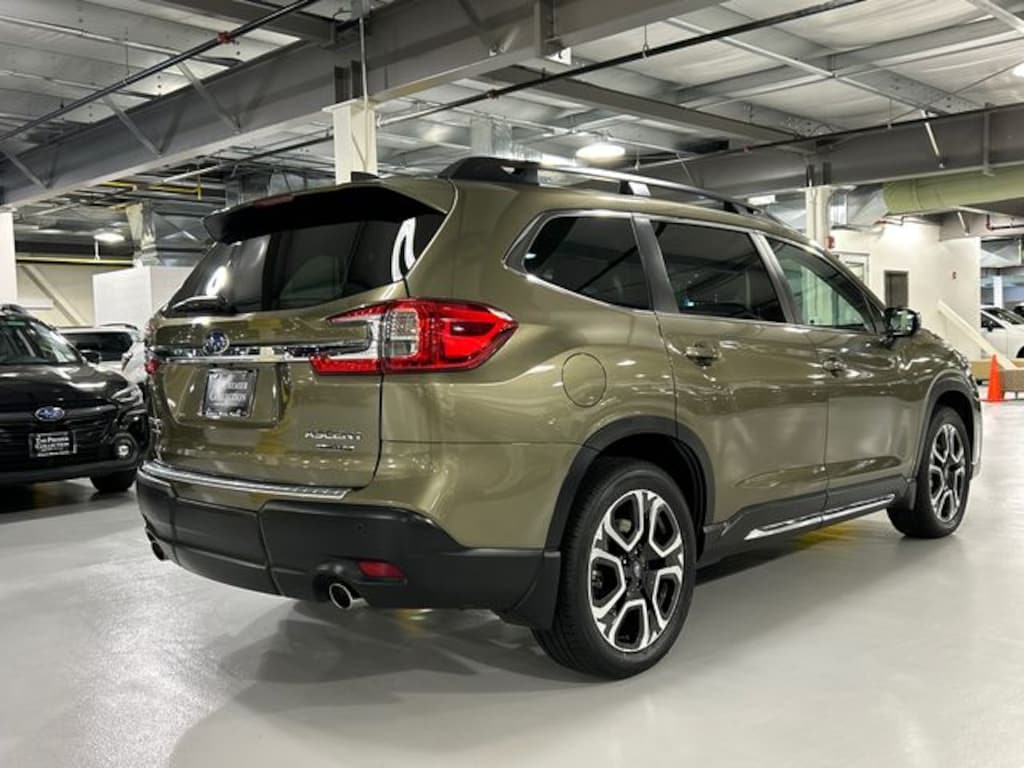 Used 2023 Subaru Ascent Limited 7-Passenger SUV