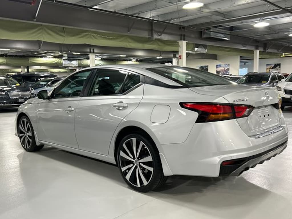 Used 2020 Nissan Altima 2.5 SR Sedan