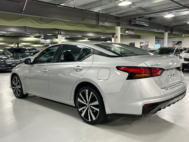2020 Nissan Altima 2.5 SR photo 3