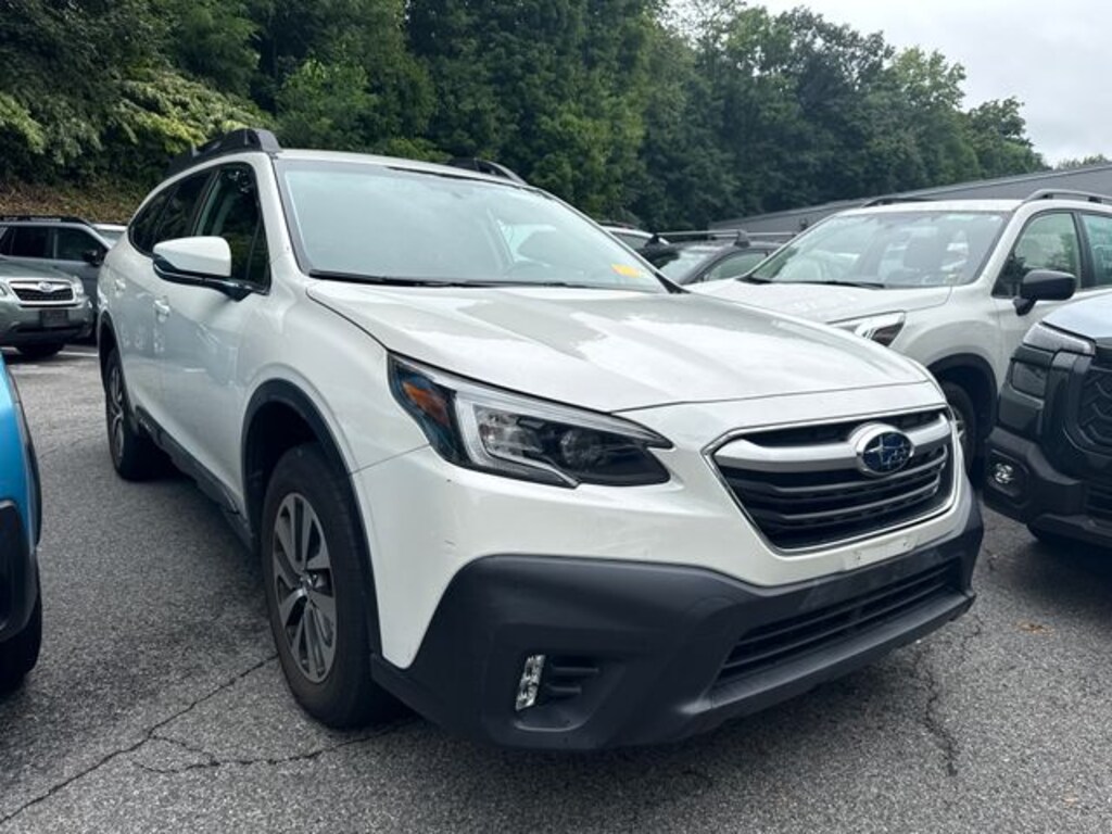 Used 2021 Subaru Outback Premium SUV