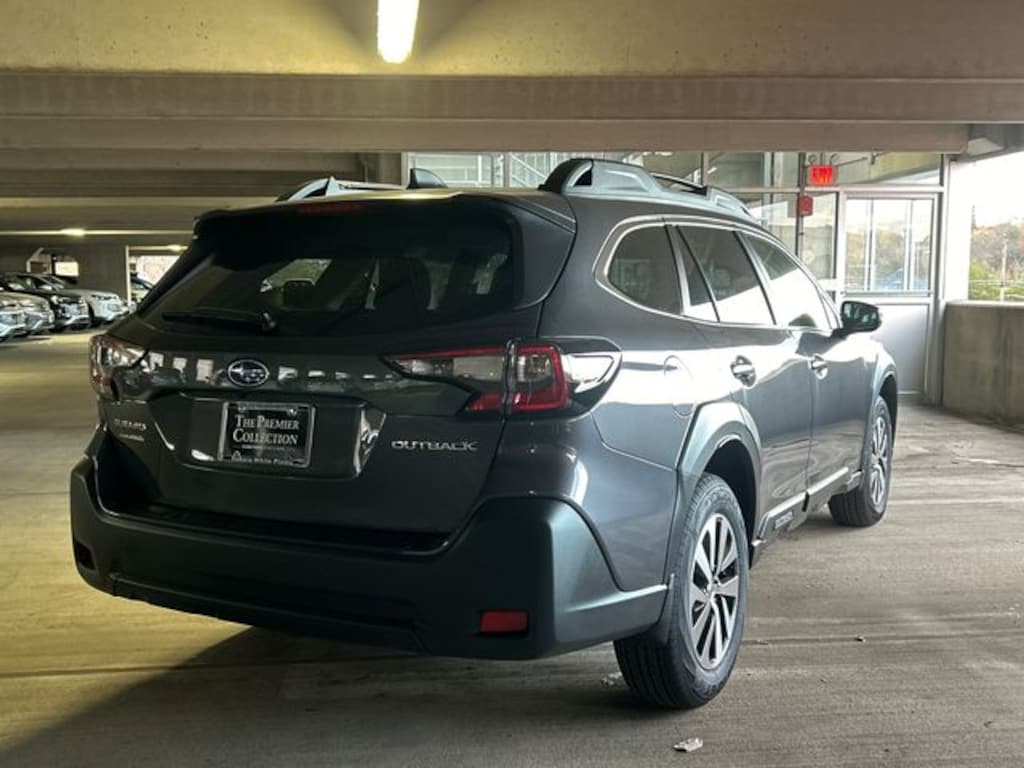 New 2025 Subaru Outback Premium SUV