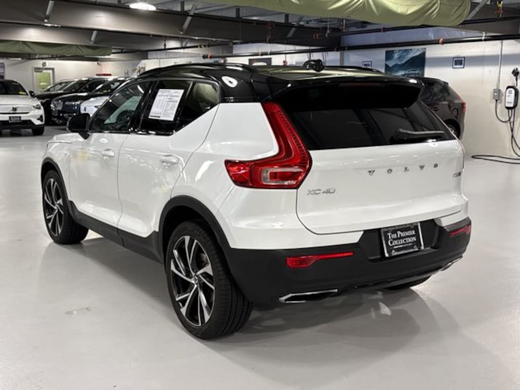 Used 2020 Volvo XC40 T5 R-Design SUV