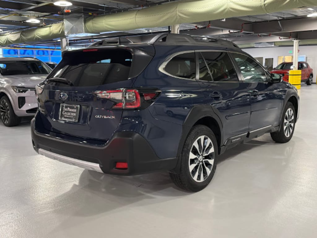 Used 2024 Subaru Outback Limited SUV