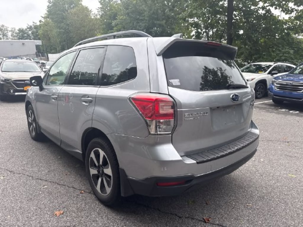 Used 2018 Subaru Forester 2.5i Premium SUV