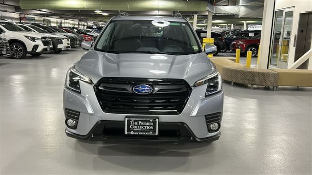 Used 2023 Subaru Forester Limited SUV