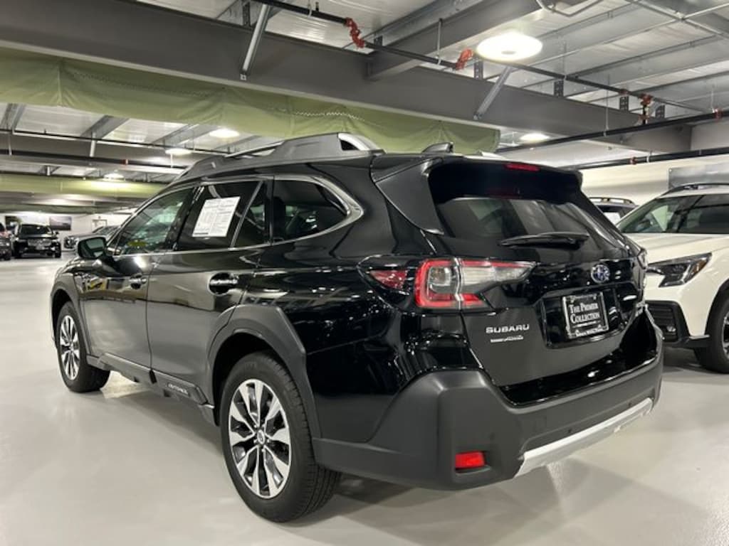 Used 2023 Subaru Outback Touring SUV