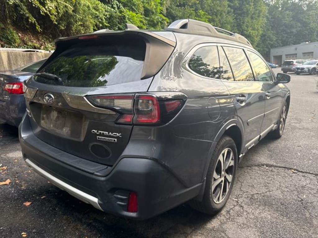Used 2022 Subaru Outback Touring SUV