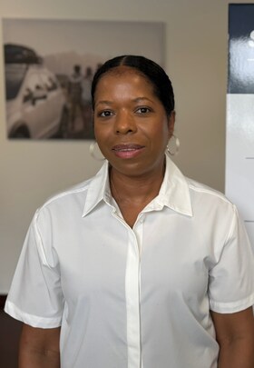 Staff member Donna Hyatt from ID_6ea678289074