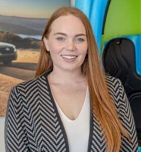 Staff member Shannon Lemon from ID_c49276945959