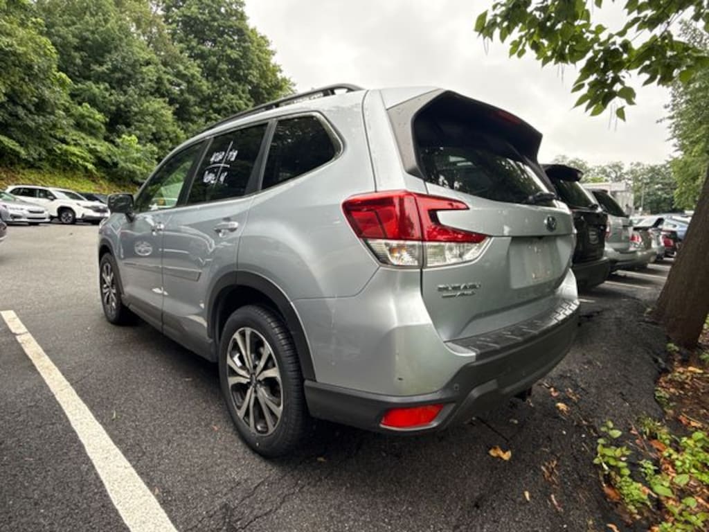 Used 2022 Subaru Forester Limited SUV