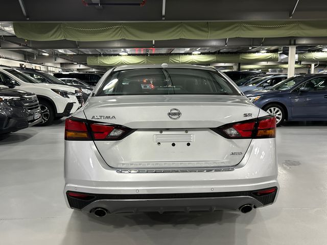 2020 Nissan Altima 2.5 SR photo 2