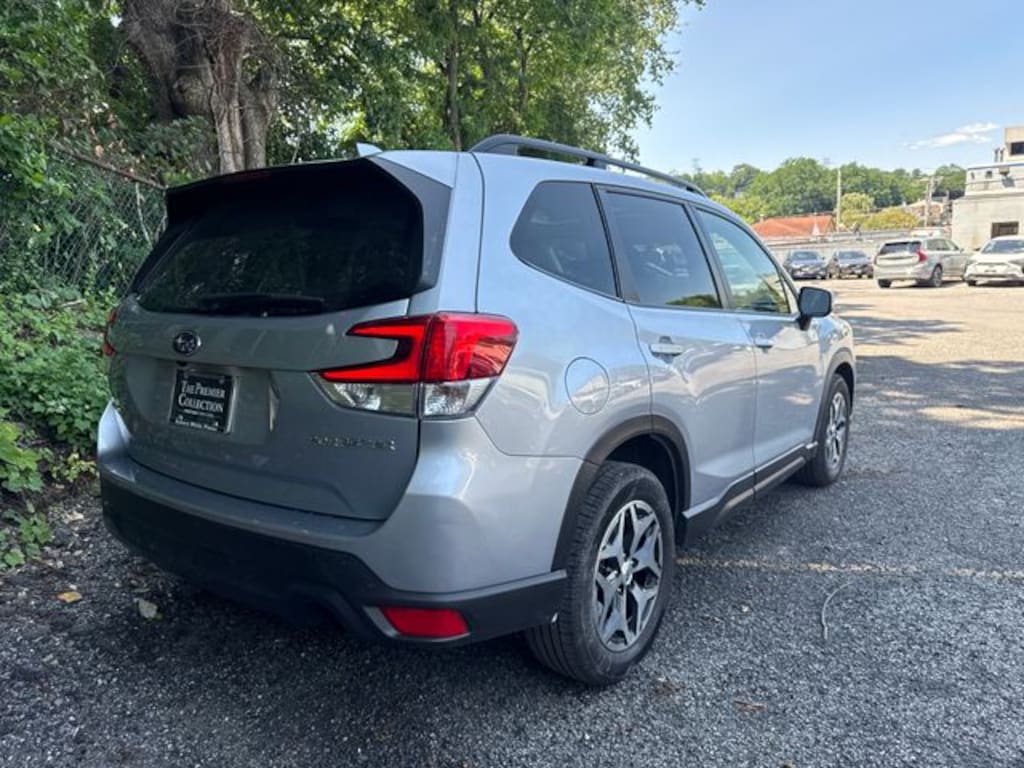 Used 2021 Subaru Forester Premium SUV