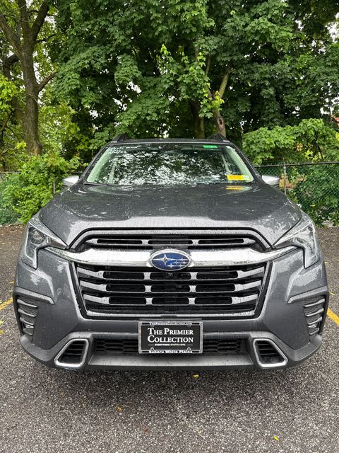 2023 Subaru Ascent Touring's photo