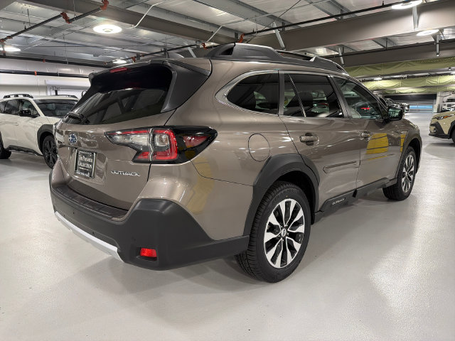Used 2024 Subaru Outback Limited SUV