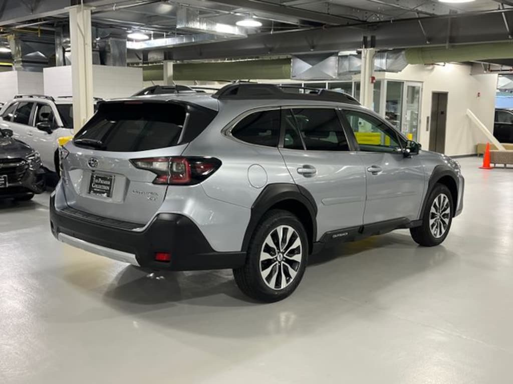 Used 2023 Subaru Outback Limited XT SUV