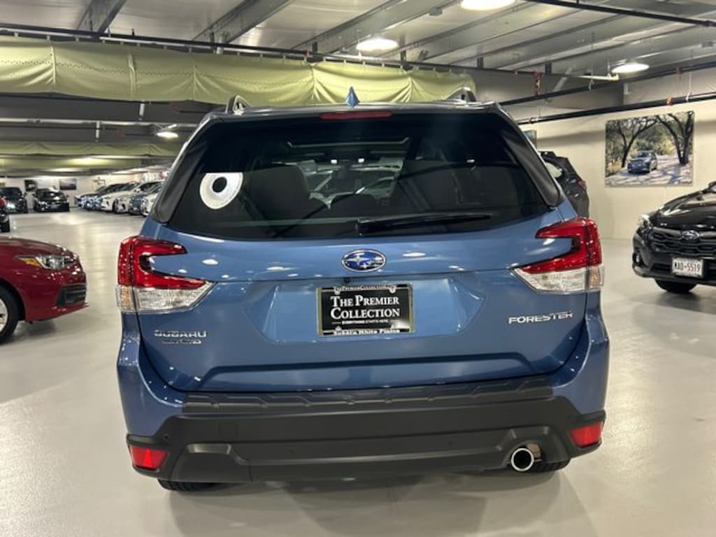 Used 2023 Subaru Forester Limited SUV