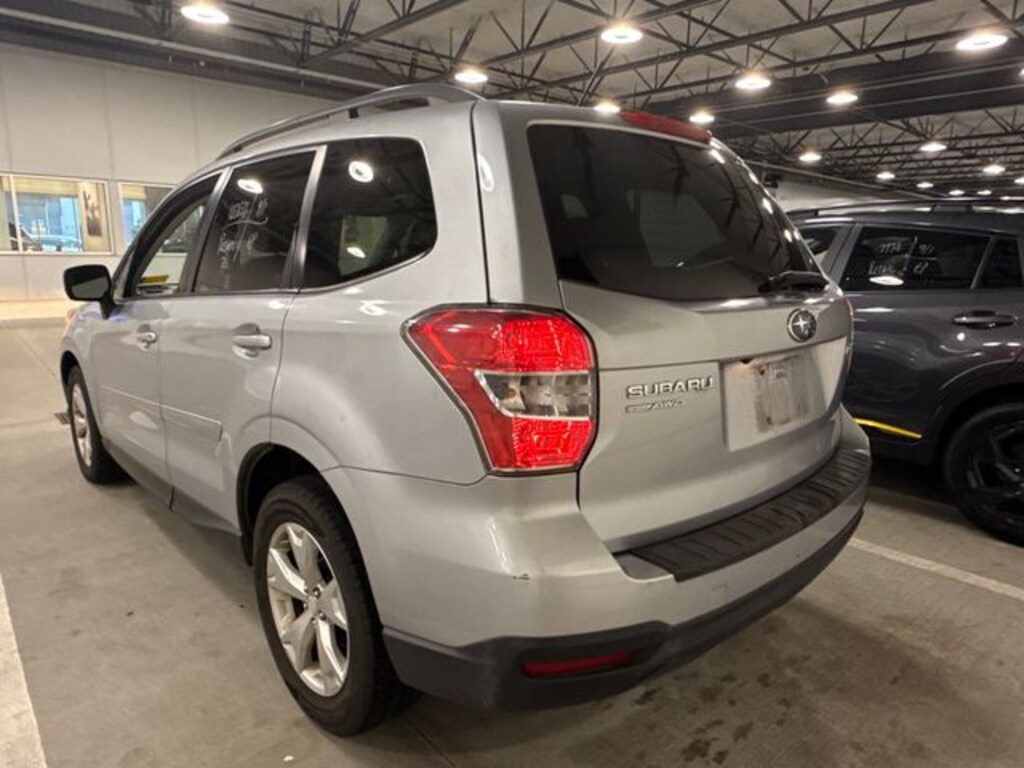 Used 2015 Subaru Forester 2.5i Premium (CVT) SUV