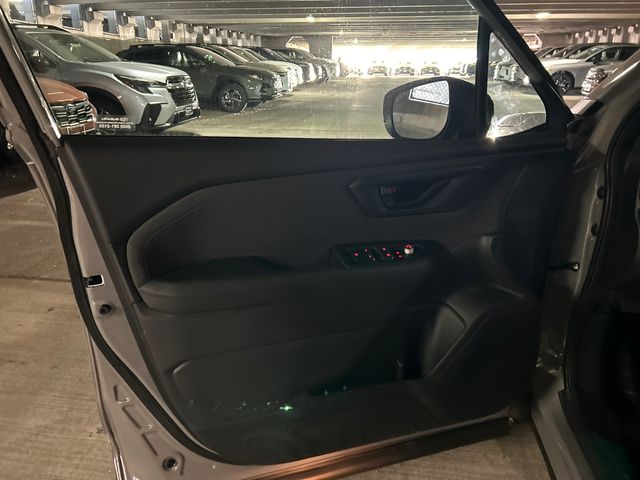 2026 Subaru Forester Premium - Photo 9