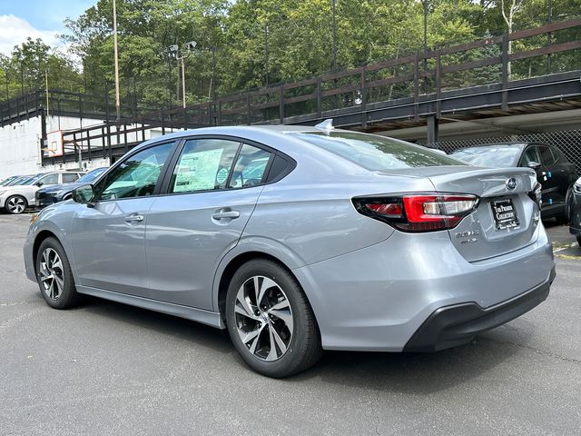 2025 Subaru Legacy Base photo 4