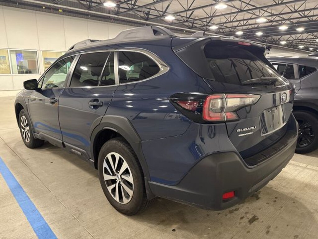 Used 2024 Subaru Outback Premium SUV