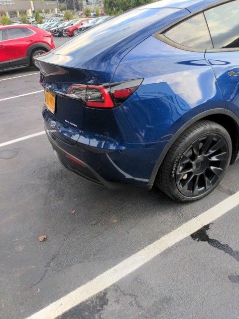 2021 Tesla Model Y Long Range photo 3