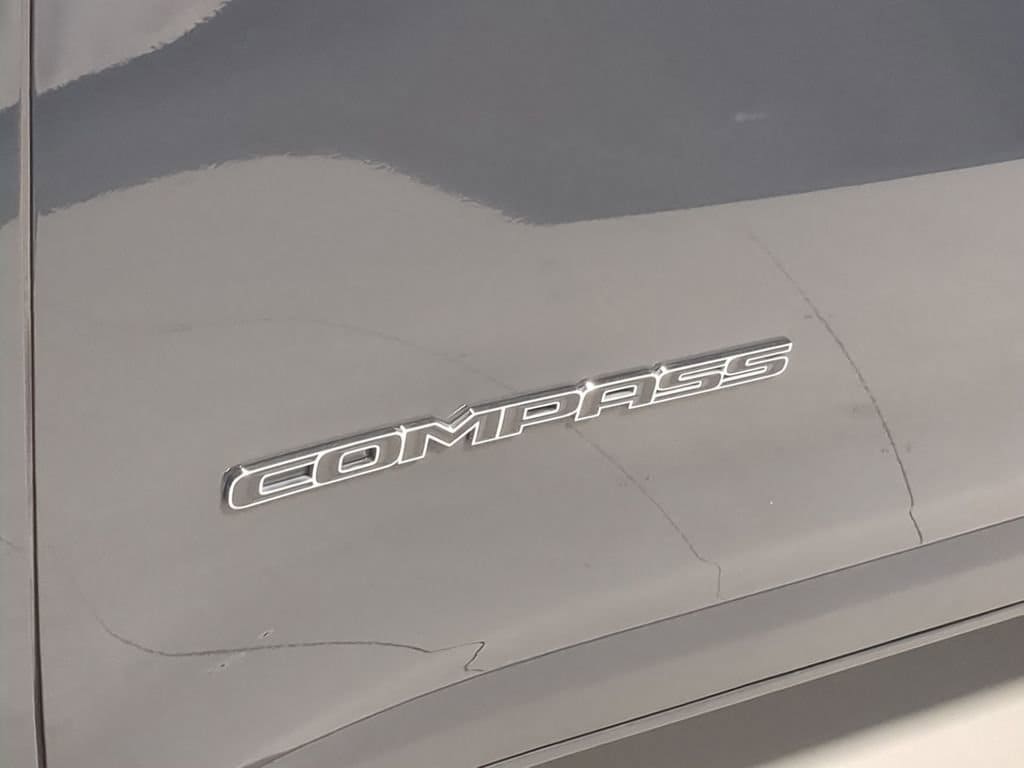 Thumbnail: 2018 Jeep Compass - 24