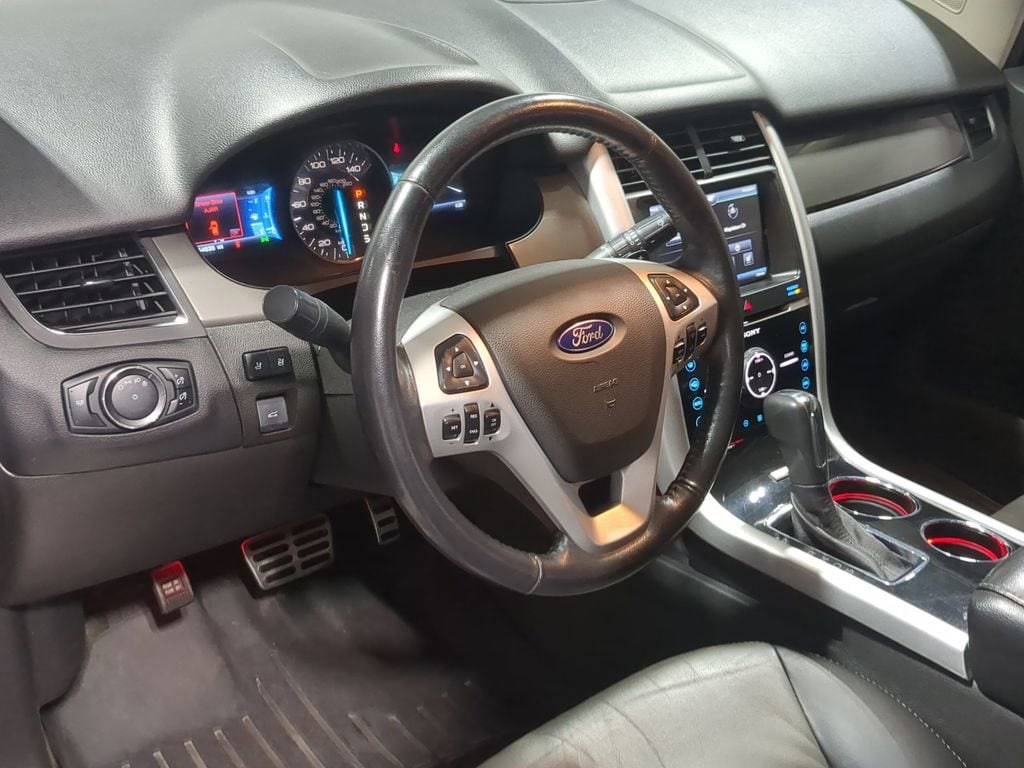 Thumbnail: 2013 Ford Edge - 12