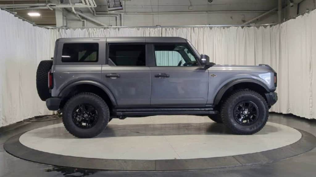 Thumbnail: 2023 Ford Bronco - 11