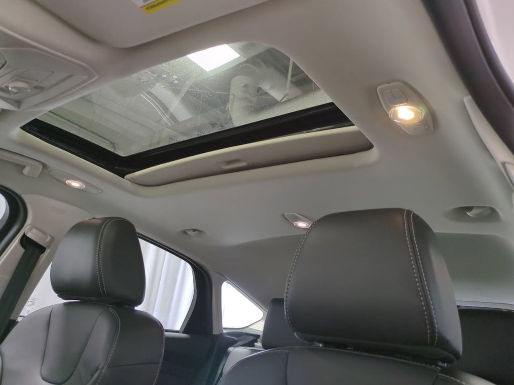 2014 Ford Focus Titanium 17