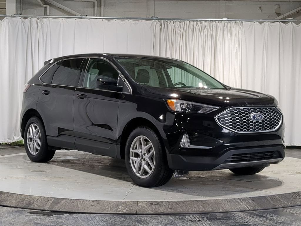 Thumbnail: 2024 Ford Edge - 16