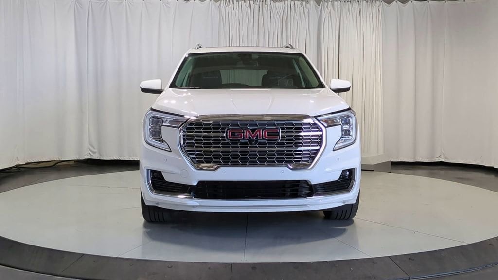 Thumbnail: 2022 GMC Terrain - 3