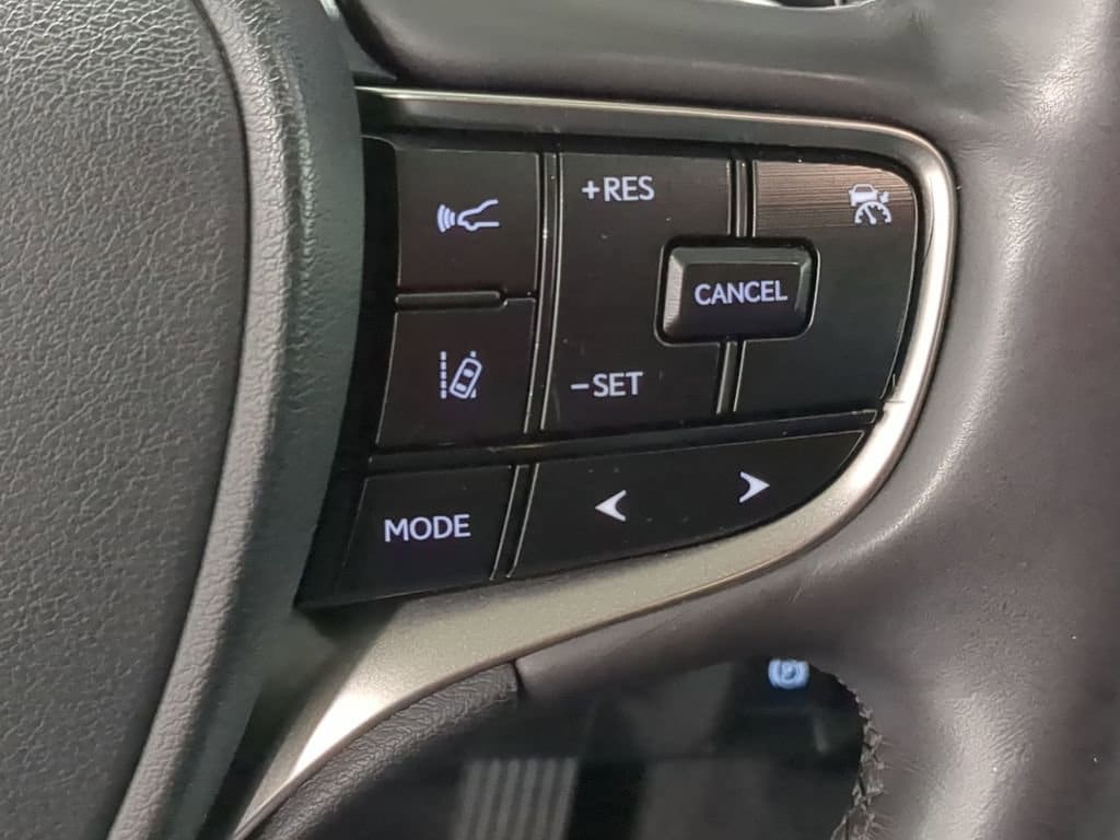 Thumbnail: 2022 Lexus ES - 37