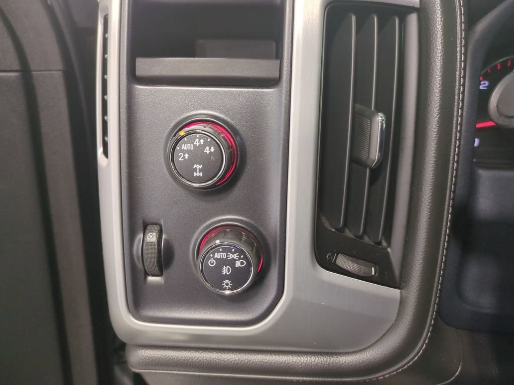 Thumbnail: 2015 GMC Sierra 1500 - 34