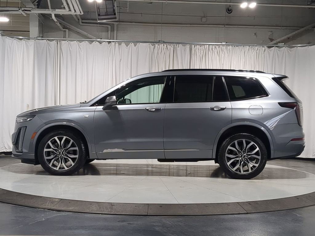 Thumbnail: 2021 Cadillac XT6 - 14