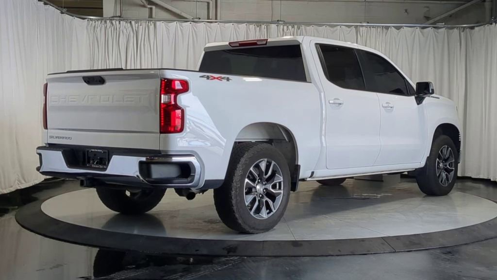 Thumbnail: 2024 Chevrolet Silverado 1500 - 10