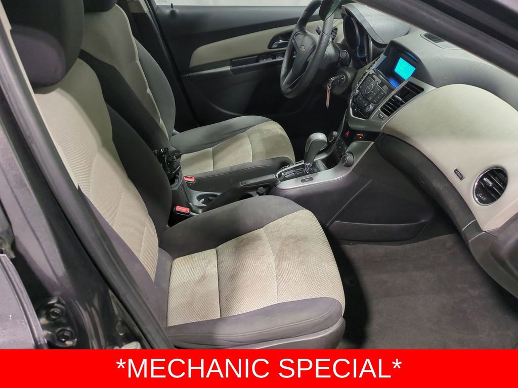 Thumbnail: 2014 Chevrolet Cruze - 20