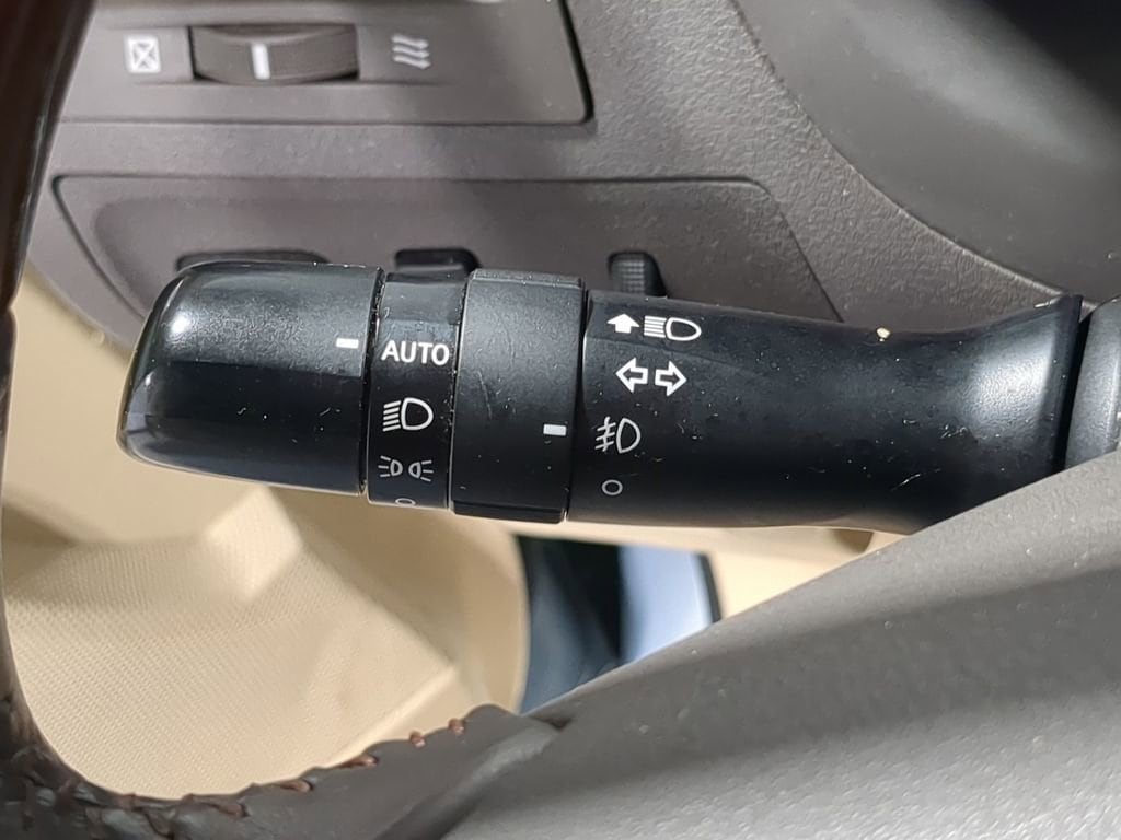 Thumbnail: 2011 Lexus ES - 32