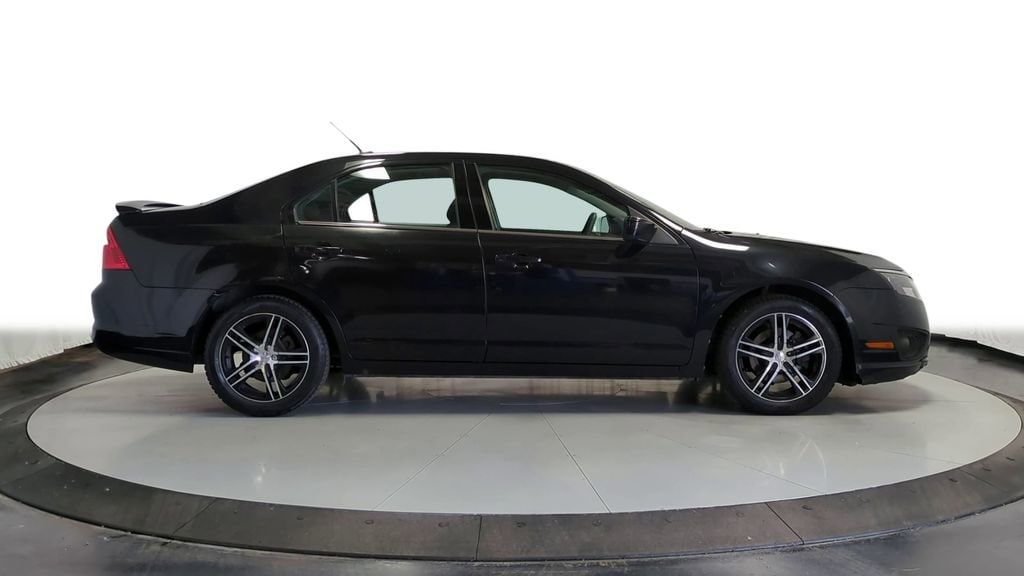 2010 Ford Fusion SE 11