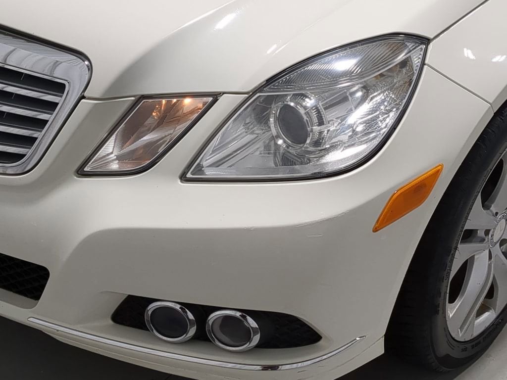 Thumbnail: 2011 Mercedes-Benz E-Class - 21